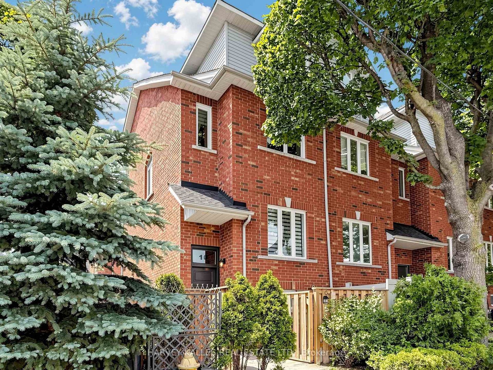 10 Lightbourn Avenue, Junction, Toronto 