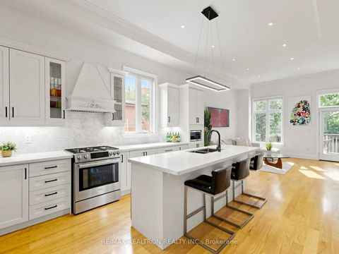 Photo 14 at 402 Glen Park Avenue, Glen Park, Toronto