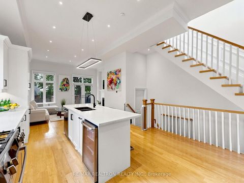 Photo 16 at 402 Glen Park Avenue, Glen Park, Toronto