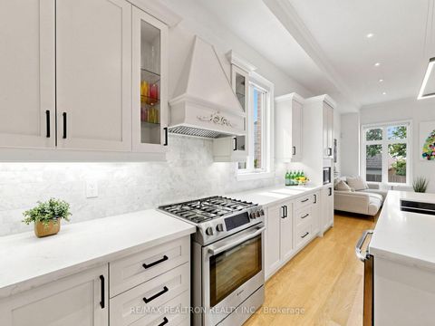 Photo 17 at 402 Glen Park Avenue, Glen Park, Toronto