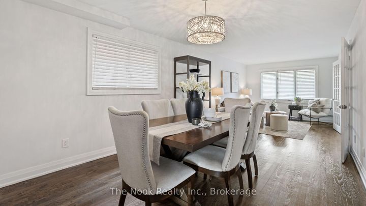 Photo 7 at 938 Wetherby Lane, Rathwood, Mississauga