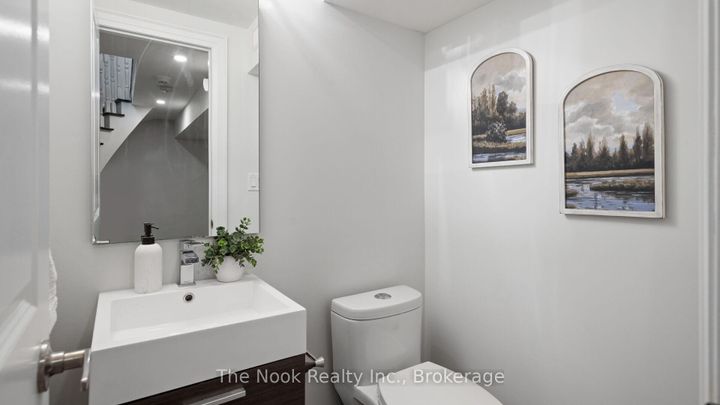 Photo 29 at 938 Wetherby Lane, Rathwood, Mississauga