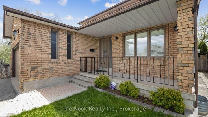 Photo 40 at 938 Wetherby Lane, Rathwood, Mississauga