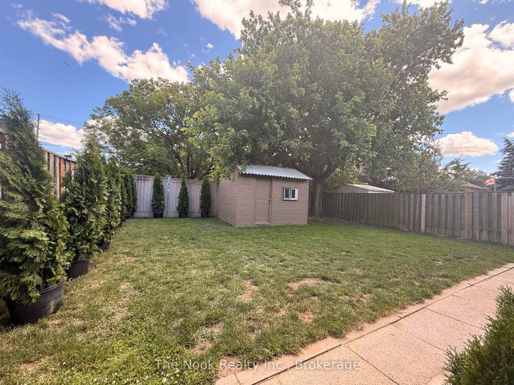 Photo 41 at 938 Wetherby Lane, Rathwood, Mississauga