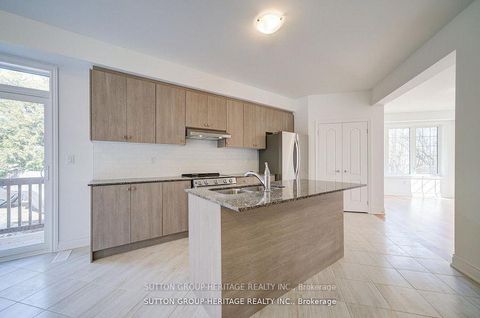 Photo 10 at 21 Deer Creek Court, Centennial Scarborough, Toronto