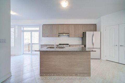 Photo 11 at 21 Deer Creek Court, Centennial Scarborough, Toronto