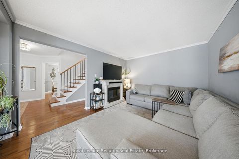 Photo 8 at 122 Browning Trail, Letitia Heights, Barrie