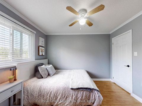 Photo 31 at 122 Browning Trail, Letitia Heights, Barrie