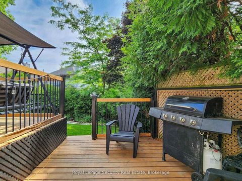 Photo 42 at 122 Browning Trail, Letitia Heights, Barrie
