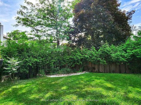 Photo 44 at 122 Browning Trail, Letitia Heights, Barrie