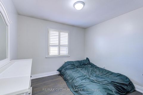 Photo 22 at 6 Evernby Boulevard, The Westway, Toronto
