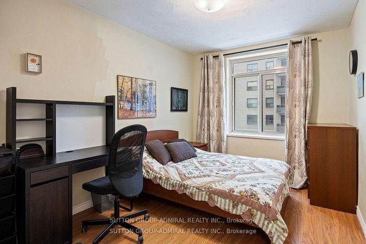 Photo 19 at 406 - 825 Kennedy Road N, Ionview, Toronto