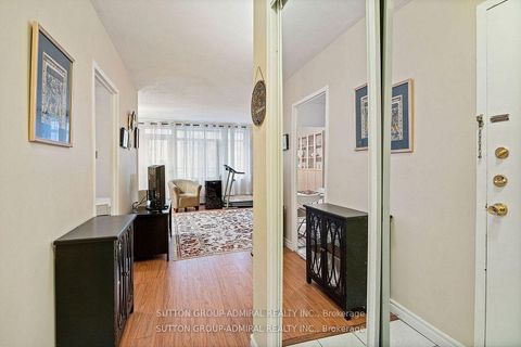 Photo 2 at 406 - 825 Kennedy Road N, Ionview, Toronto