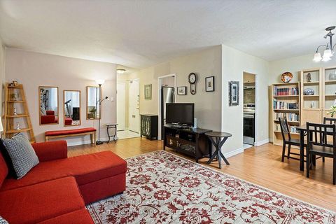 Photo 8 at 406 - 825 Kennedy Road N, Ionview, Toronto