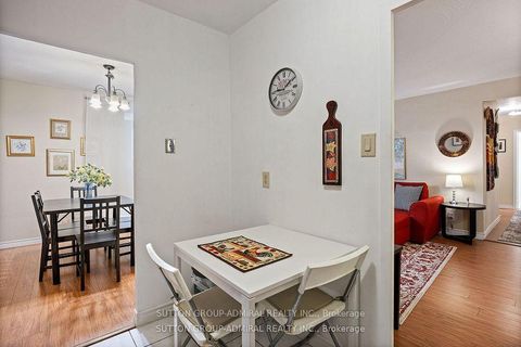 Photo 14 at 406 - 825 Kennedy Road N, Ionview, Toronto