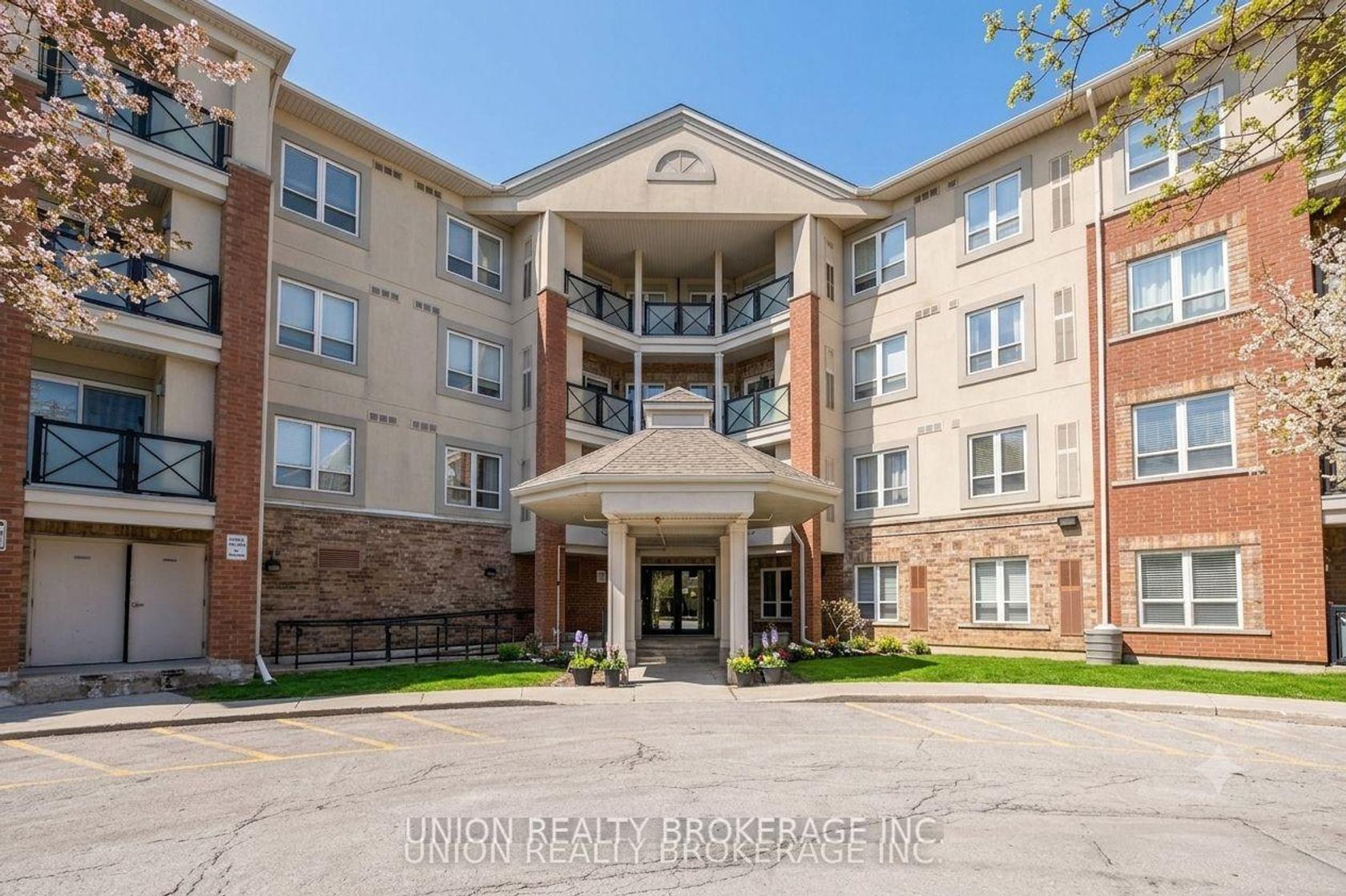 115 - 60 Mendelssohn Street, Birchmount, Toronto photo 1
