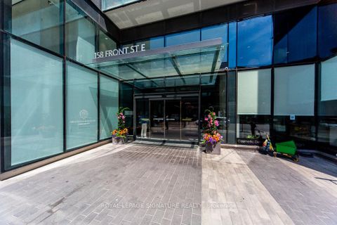Photo 1 at 1019 - 158 Front Street E, Moss Park, Toronto