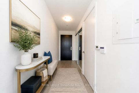 Photo 4 at 1019 - 158 Front Street E, Moss Park, Toronto