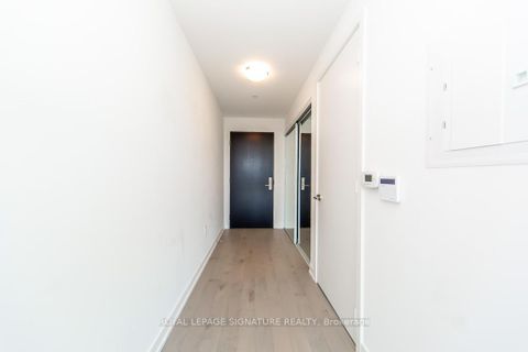 Photo 6 at 1019 - 158 Front Street E, Moss Park, Toronto