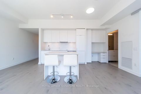 Photo 19 at 1019 - 158 Front Street E, Moss Park, Toronto