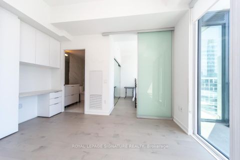 Photo 22 at 1019 - 158 Front Street E, Moss Park, Toronto