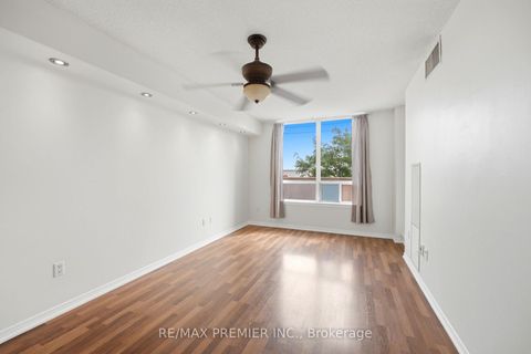 Photo 5 at 306 - 2772 Keele Street, CFB, Toronto