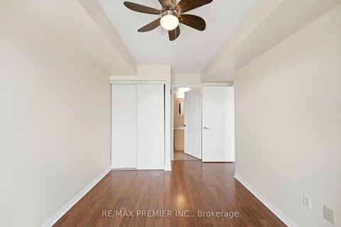 Photo 15 at 306 - 2772 Keele Street, CFB, Toronto
