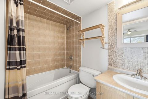 Photo 16 at 306 - 2772 Keele Street, CFB, Toronto