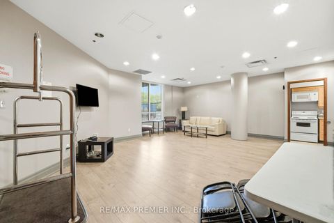 Photo 22 at 306 - 2772 Keele Street, CFB, Toronto
