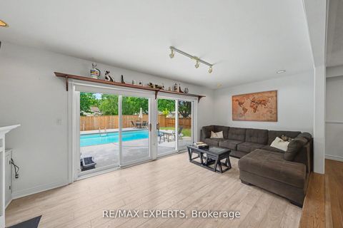 Photo 15 at 32 Oak Court, Aurora Village, Aurora