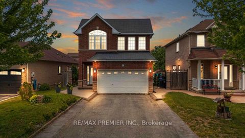 Photo 1 at 1248 Mary-Lou Street, Alcona, Innisfil