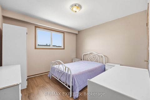 Photo 16 at 302 Hullmar Drive, Black Creek, Toronto