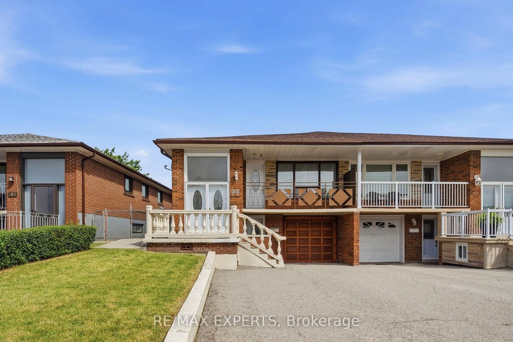 302 Hullmar Drive, Black Creek, Toronto 