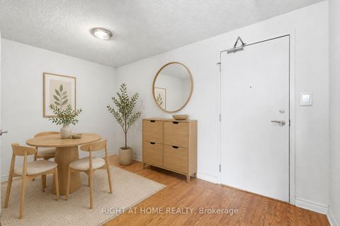Photo 4 at 727 - 18 Mondeo Drive, Dorset Park, Toronto