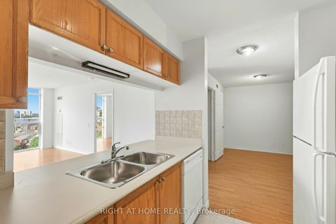 Photo 9 at 727 - 18 Mondeo Drive, Dorset Park, Toronto