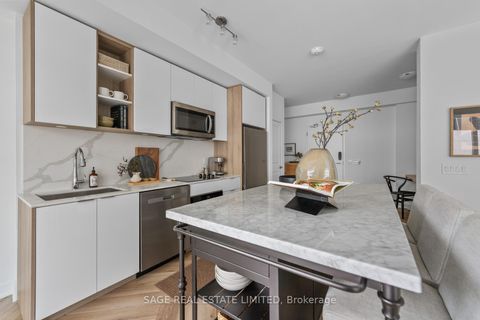 Photo 2 at 1128 - 543 Richmond Street W, Waterfront Communities C1, Toronto