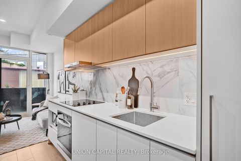 Photo 5 at 302 - 1100 Sheppard Avenue W, York University Heights, Toronto