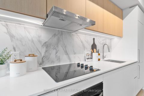 Photo 8 at 302 - 1100 Sheppard Avenue W, York University Heights, Toronto