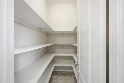 Photo 15 at 7 Kinghorn Road, King City, King
