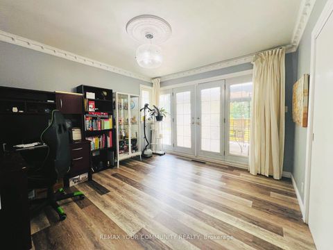 Photo 11 at 211 James Street, King City, King