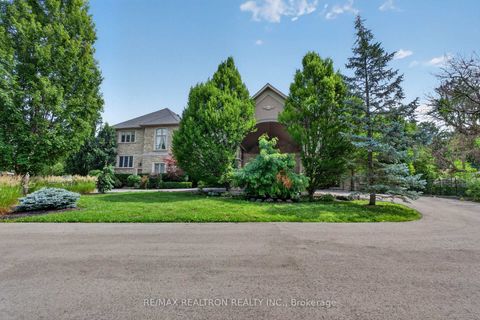 Photo 6 at 11 Saul Court, Rural Vaughan, Vaughan