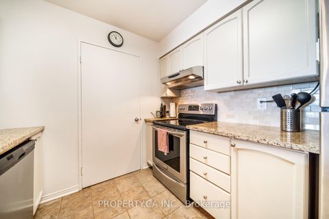 Photo 4 at 608 - 70 Mill Street, Waterfront Communities C8, Toronto