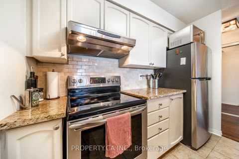 Photo 5 at 608 - 70 Mill Street, Waterfront Communities C8, Toronto