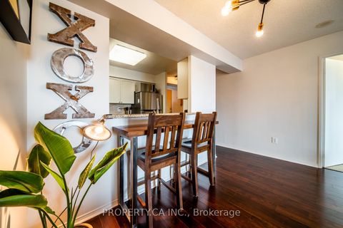 Photo 8 at 608 - 70 Mill Street, Waterfront Communities C8, Toronto