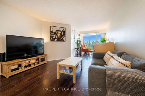 Photo 10 at 608 - 70 Mill Street, Waterfront Communities C8, Toronto