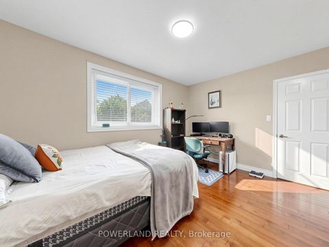 Photo 27 at 7 Laurentide Avenue, Aurora Heights, Aurora
