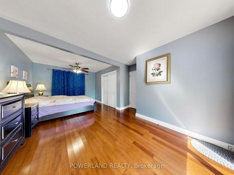 Photo 30 at 7 Laurentide Avenue, Aurora Heights, Aurora