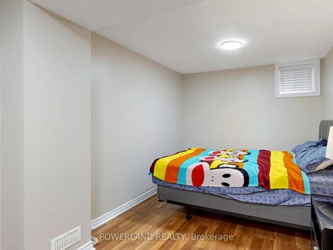 Photo 41 at 7 Laurentide Avenue, Aurora Heights, Aurora