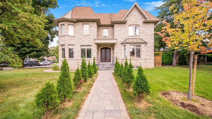 Photo 1 at 1 Tally Lane, Bayview Village, Toronto