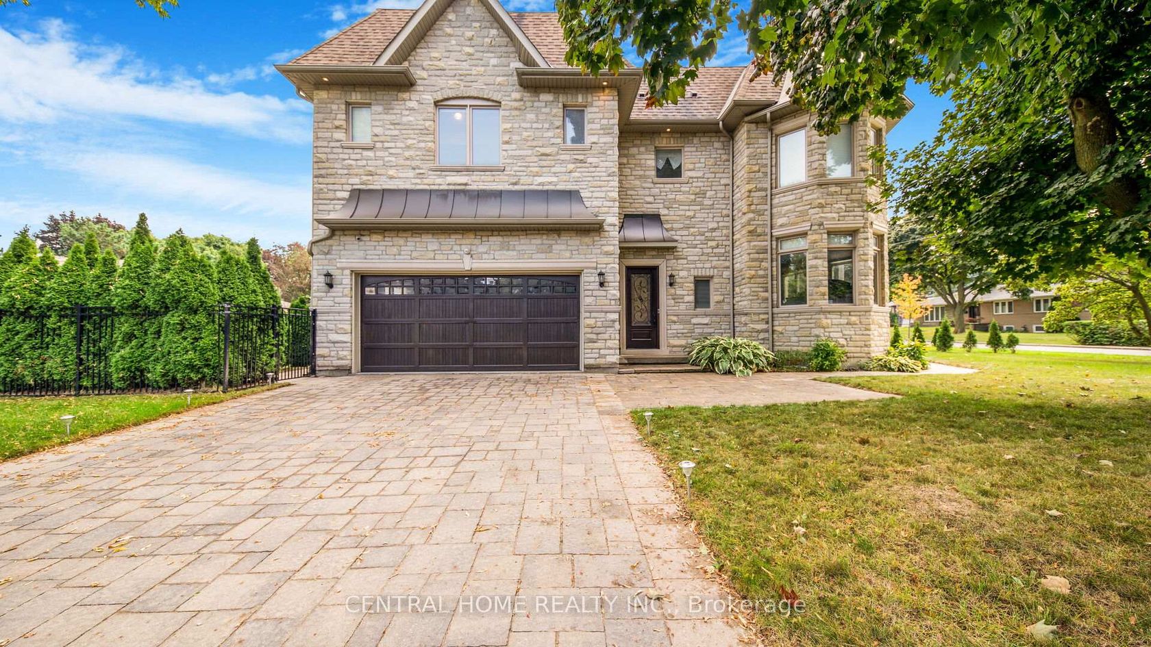 1 Tally Lane, Bayview Village, Toronto 2